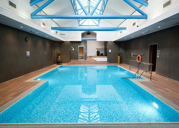 Sandman Signature London Gatwick Hotel